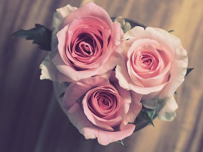 10 Ways to Romanticize Your Looks This Month