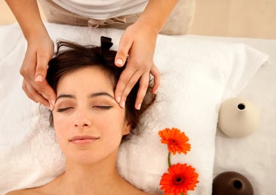 Top Beauty Industry Trends to Watch in 2025